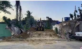 Imagem: Vendo ou troco na Palhada rua da clínica