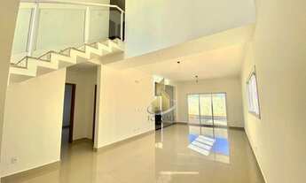 Imagem 3: Sobrado com quatro dormitórios, ampla área externa e piscina!