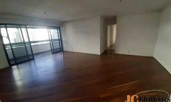 Imagem 2: Apartamento com 147m² de área útil, 2 vagas, 4 dormitórios sendo 1 suíte