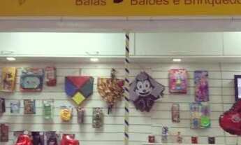 Imagem 3: Quiosque de balas e brinquedos Giassi Areias