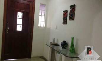 Imagem 5: Ótima casa para venda e locação com 2 quintais e 2 vagas de garagem