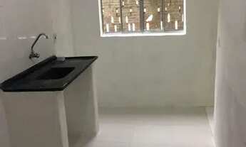 Imagem 2: Casa de dois cômodos e lavanderia sem garagem