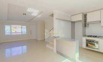 Imagem 7: Excelente sobrado para locação com 3 dormitórios sendo uma suíte no bairro Mercês