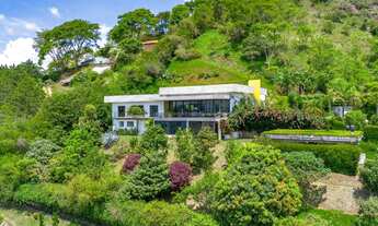 Imagem 2: Casa com 5 quartos em condomínio em Itaipava, Petrópolis