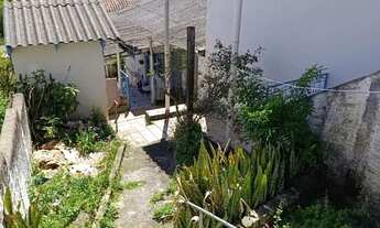 Imagem 3: Amplo terreno com 2 e 3 casas no Bairro Jardim Carvalho em Porto Alegre/RS. Excelente opor