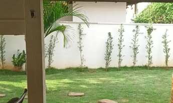 Imagem 2: Excelente Sobrado em Condomínio para venda tem 360 metros quadrados com 4 quartos