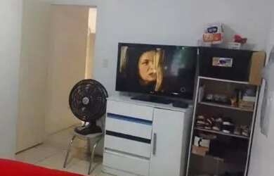 Imagem 7: Casa em Porto Alegre, no bairro Guarujá, com 2 dormitório(s), e 2 banheiros, à v