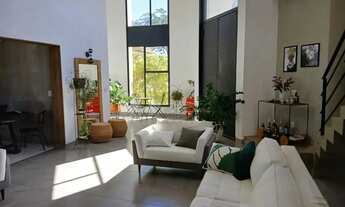 Imagem: Casa de Alto Padrão à Venda Condomínio