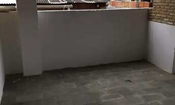 Imagem 2: Casa à venda em rua pública