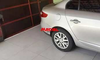 Imagem 4: Casa com Piscina no Jardim das Industrias!!!! Terreno Inteiro!!!