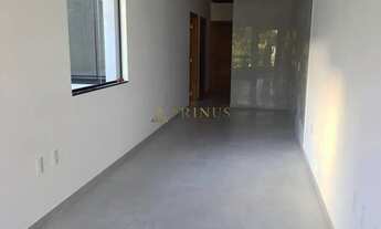 Imagem 4: Linda e moderna casa no bairro São Sebastião na parte de trás do Madri