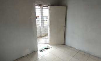 Imagem 2: KITNET 380,00 Casa com 1 dormitório