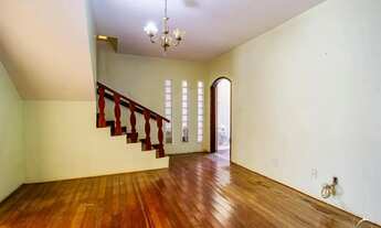 Imagem 3: Sobrado Colonial com 5 Quartos, 2 Suítes, 5 Vagas de Garagem à Venda na QNA 53 Taguatinga