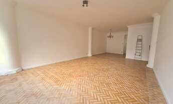 Imagem 6: Salão, 3 quartos, 1 vaga. Alto, com vista para o verde!!