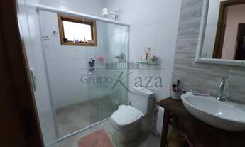 Imagem 3: Casa de condomínio para venda com 200 metros quadrados com 3 quartos