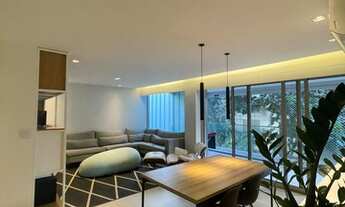 Imagem 2: Apartamento para venda possui 130 metros quadrados com 3 quartos em Leblon - Rio de Janeir