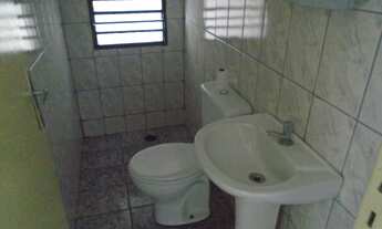 Imagem 5: Casa para aluguel tem 100 metros com 2 dormitórios cozinha com gabinete localização com s