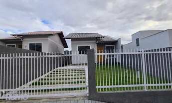 Imagem: Casa de 50.32m² edificada em terreno de