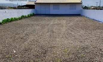 Imagem 3: Casa para locação anual em Imbituba, localizado no bairro Alto Arroio, próximo á lagoa