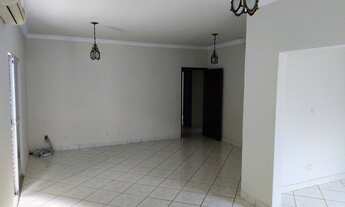 Imagem 4: Casa no Bairro Jardim Shangri la com Piscina 3 quartos sendo 1 suíte