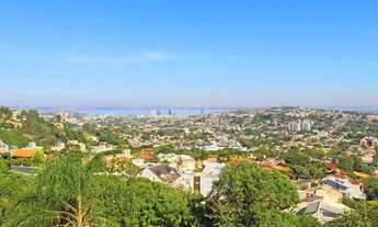 Imagem 4: Casa 3 dor. sendo 1 suite, piscina, com vista panorâmica no Morro Apamecor