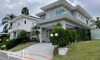 Imagem: Sobrado a venda em condomínio fechado com