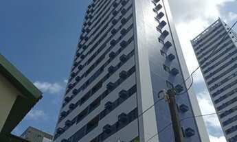 Imagem: 3 quartos sendo um suíte, com 2 vagas de