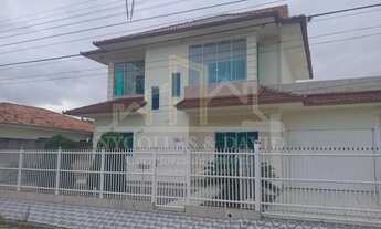 Imagem 3: Casa para Venda em Florianópolis, Carianos, 3 dormitórios, 1 suíte, 3 banheiros, 2 vagas