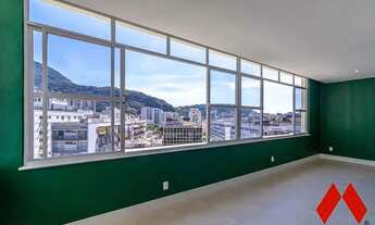 Imagem 4: Bela arquitetura e entrada com projeto paisagístico Burle Marx Ambientes Amplos