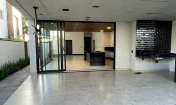 Imagem 2: Casa à venda no Alphaville Nova Esplanda, em Votorantim-SP