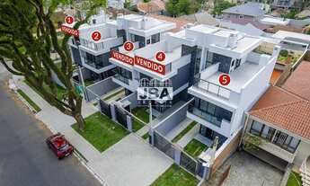 Imagem 3: Sobrado para venda com 139 metros quadrados com 3 quartos em Água Verde - Curitiba - PR