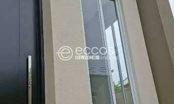 Imagem 2: Casa à venda, 3 quartos, 3 suítes, 2 vagas, Jardim Colina - Uberlândia/MG