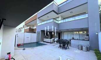 Imagem 5: Mansão Triplex de Luxo no Recreio