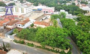 Imagem: Terreno com 800 m² à Venda - Rua paralela