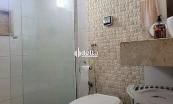 Imagem 2: Casa residencial disponível para venda no bairro Santa Rosa em Uberlândia-MG