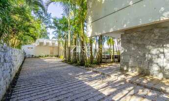 Imagem 3: CASA À VENDA, ÍCONE E INCOMPARÁVEL EM CADA DETALHE, FRENTE MAR NA PRAIA MANSA EM CAIOBÁ, C