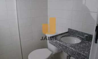 Imagem 5: Conjunto comercial bem localizado em rua próxima ao metrô, com grande fluxo de pessoas