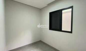 Imagem 2: Casa com 3 quartos sendo 1 suíte, disponível para venda no bairro Aclimação em Uberlândia