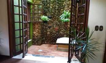 Imagem 6: IMOBILIÁRIA SCHOTKIS VENDE ELEGANTE RESIDÊNCIA, LOCALIZAÇÃO PRIVILEGIADA, JUNTO AOS SHOPPI