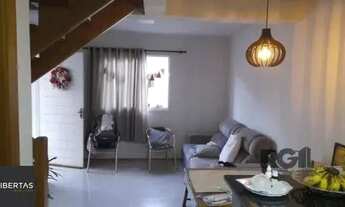 Imagem 3: Casa em Porto Alegre, no bairro Ponta Grossa, com 2 dormitório(s), e 2 banheiros