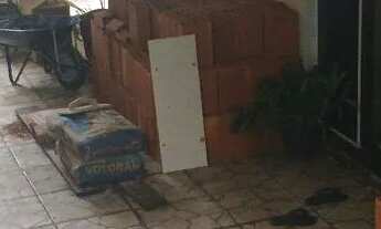 Imagem 4: 2 casas Casa com 5 dormitórios