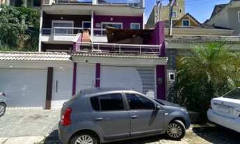 Imagem 2: Casa de condomínio para venda tem 180 metros quadrados com 3suites