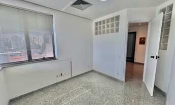 Imagem 3: Conjunto comercial - 500 m do metrô Hospital São Paulo e 250 m Escola Paulista de Medicina