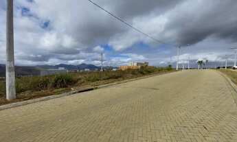 Imagem 2: Lote com 476m² na Avenida principal do Loteamento Real Garden - Alto do bairro Marista