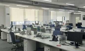 Imagem 3: Conjunto comercial no Brooklin com 374m², 8 vagas, próximo a estação Berrini da CPTM