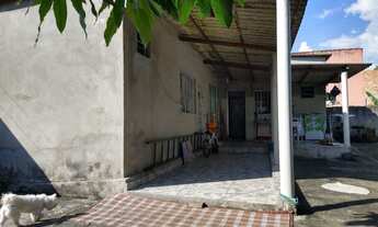 Imagem 6: Casa com quintal grande