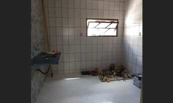 Imagem 7: Apartamento térreo 2/4 com 150m² com varanda e área de serviço