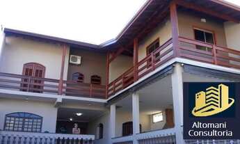 Imagem: Belo Sobrado c/ 4 dormitórios, 1 Suite