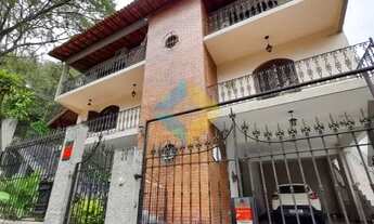 Imagem: Casa com 5 dorms, Santa Rosa, Niterói