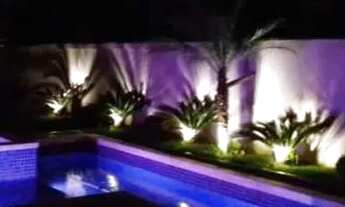 Imagem 6: Linda casa em Condomínio Clube, com 750 m². 5 suítes amplas. Ambientes integrados. Área Go